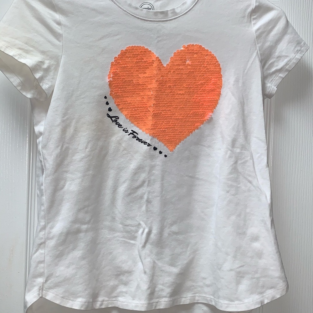 girl tee shirt